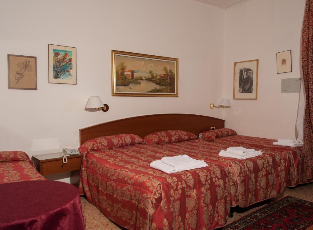 Vip Hotel П'яченца Номер фото