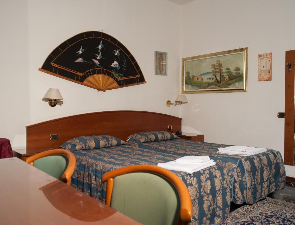 Vip Hotel П'яченца Екстер'єр фото
